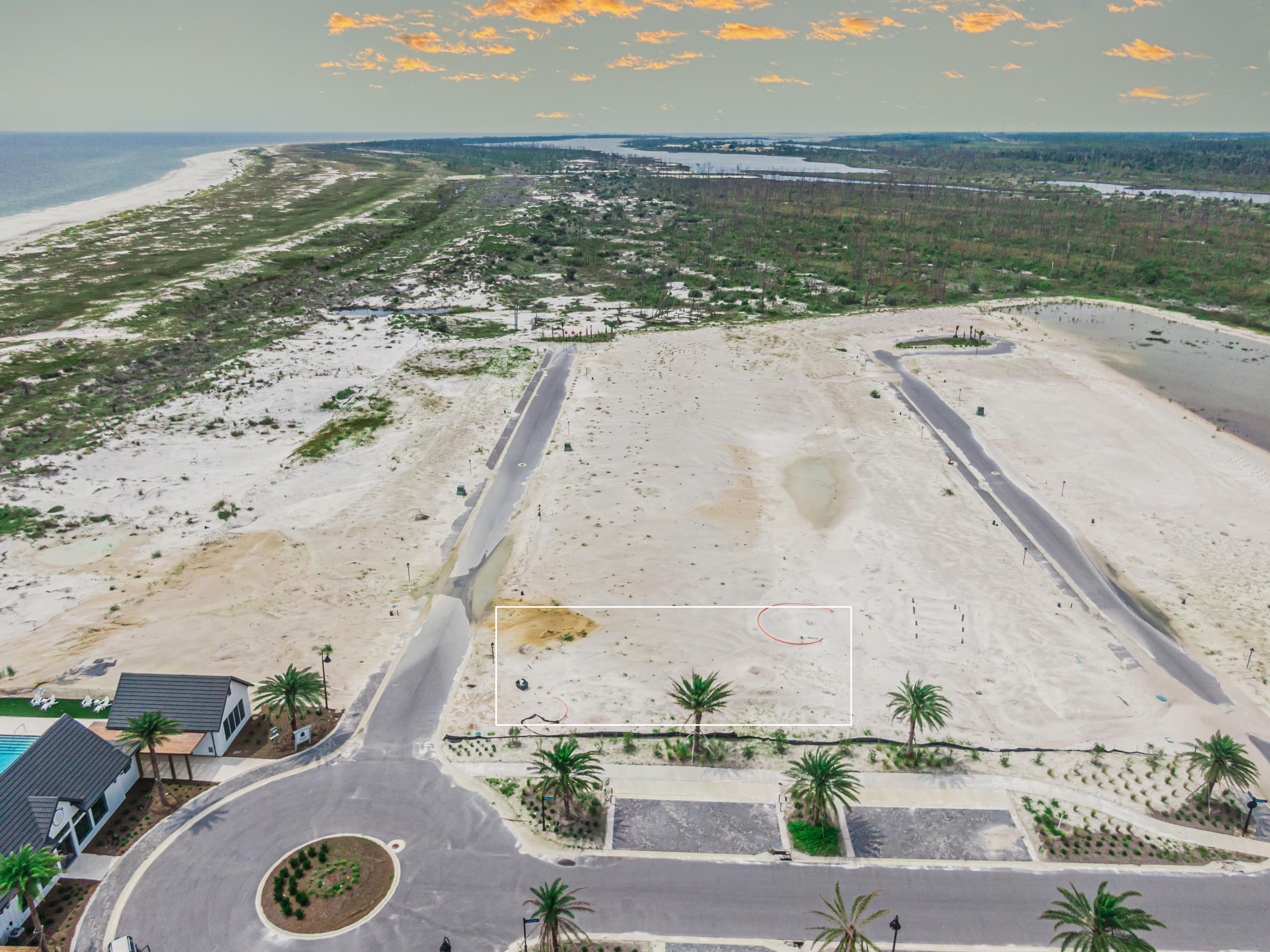 SUGAR SAND - Land