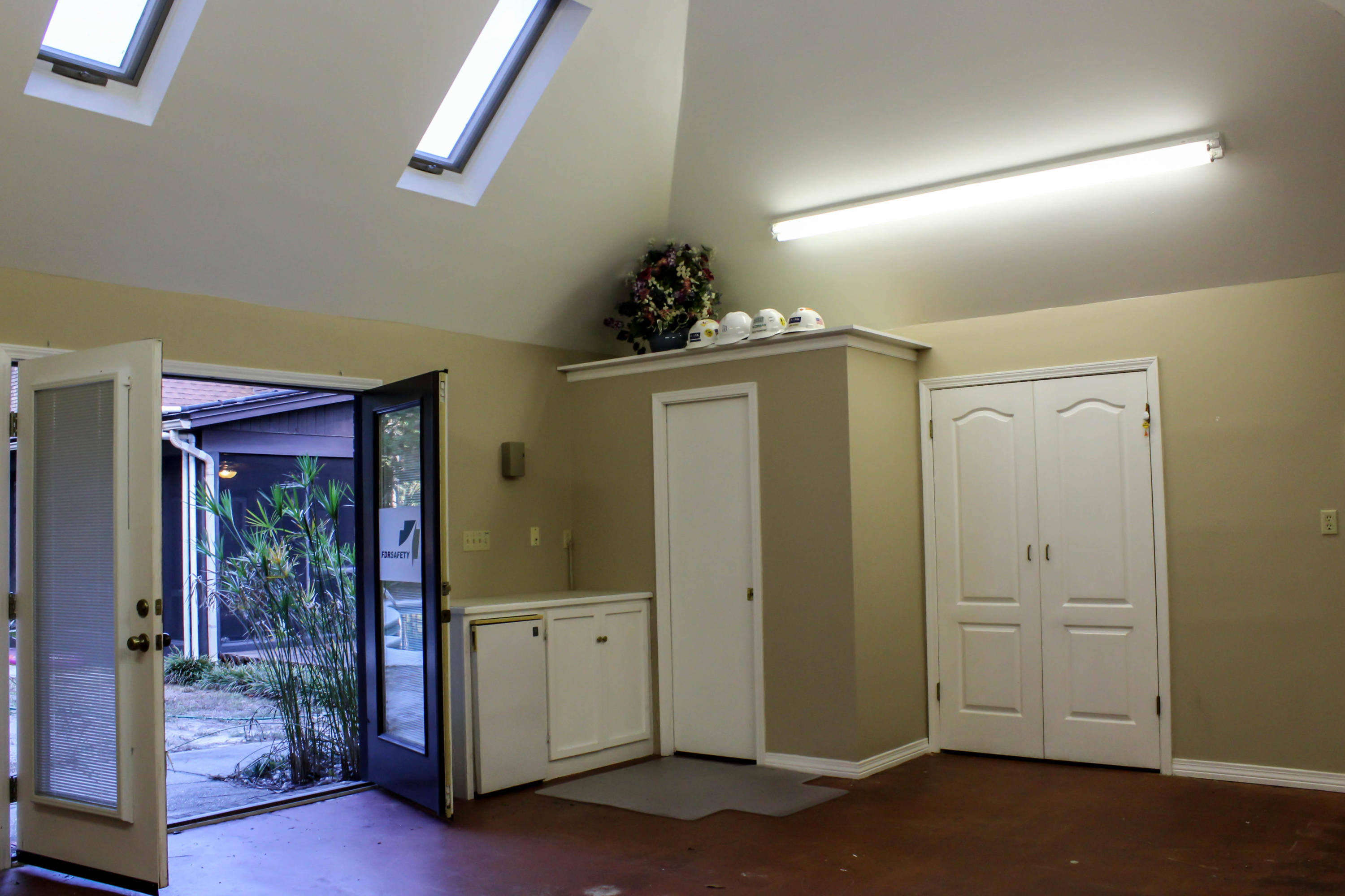 KENNEDY LAKES NORTH - Residential Lease