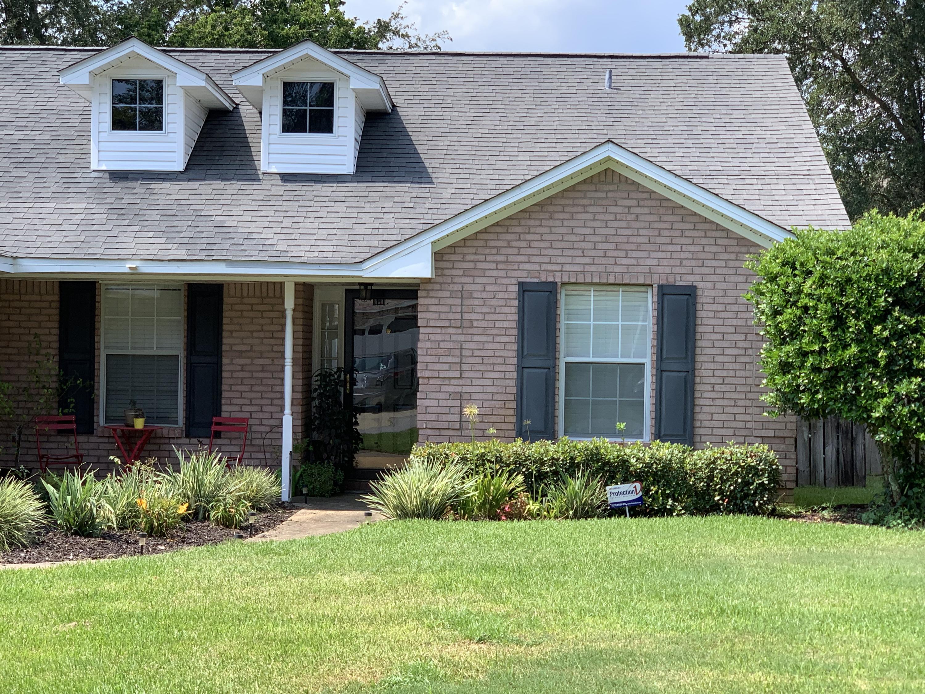 Beautiful family friendly home in desirable Bluewater Bay. A few of this home's great features include updated kitchen and flooring, wood burning fireplace, spacious master suite, family room & fenced backyard. Home located close to A+rated Bluewater Bay Elementary School, EOD school and Mid Bay Bridge leading to the beautiful beaches of the Emerald Coast. Owner will consider small dog or female cat. Any pet must be spayed/neutered, current on all shots and housebroken (sorry no puppies) and will required a non-refundable pet fee. Tenants are required to carry Renter's Liability insurance. Any person 18 years old or older must apply separately.