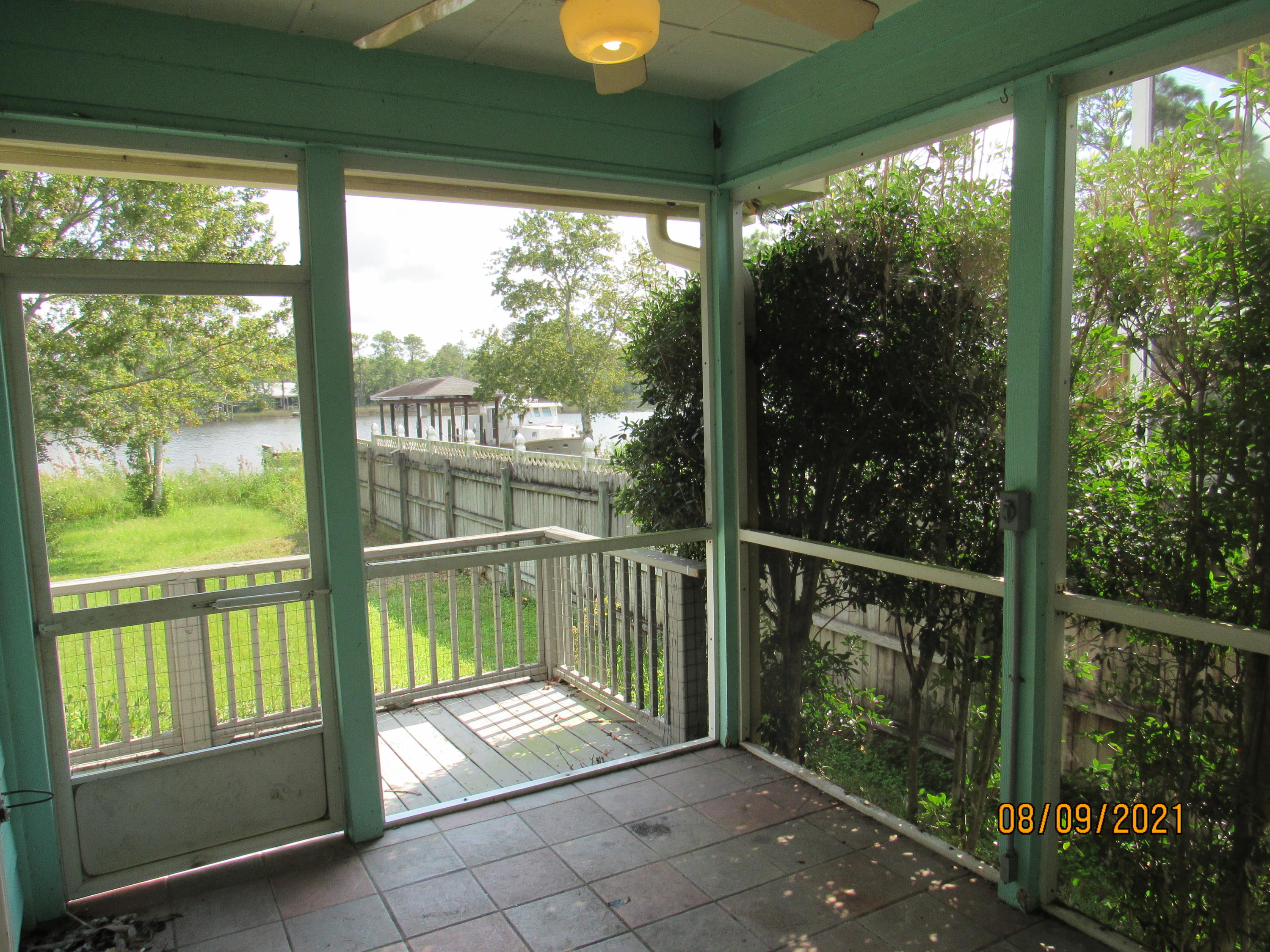 BAY GROVE - Residential Lease