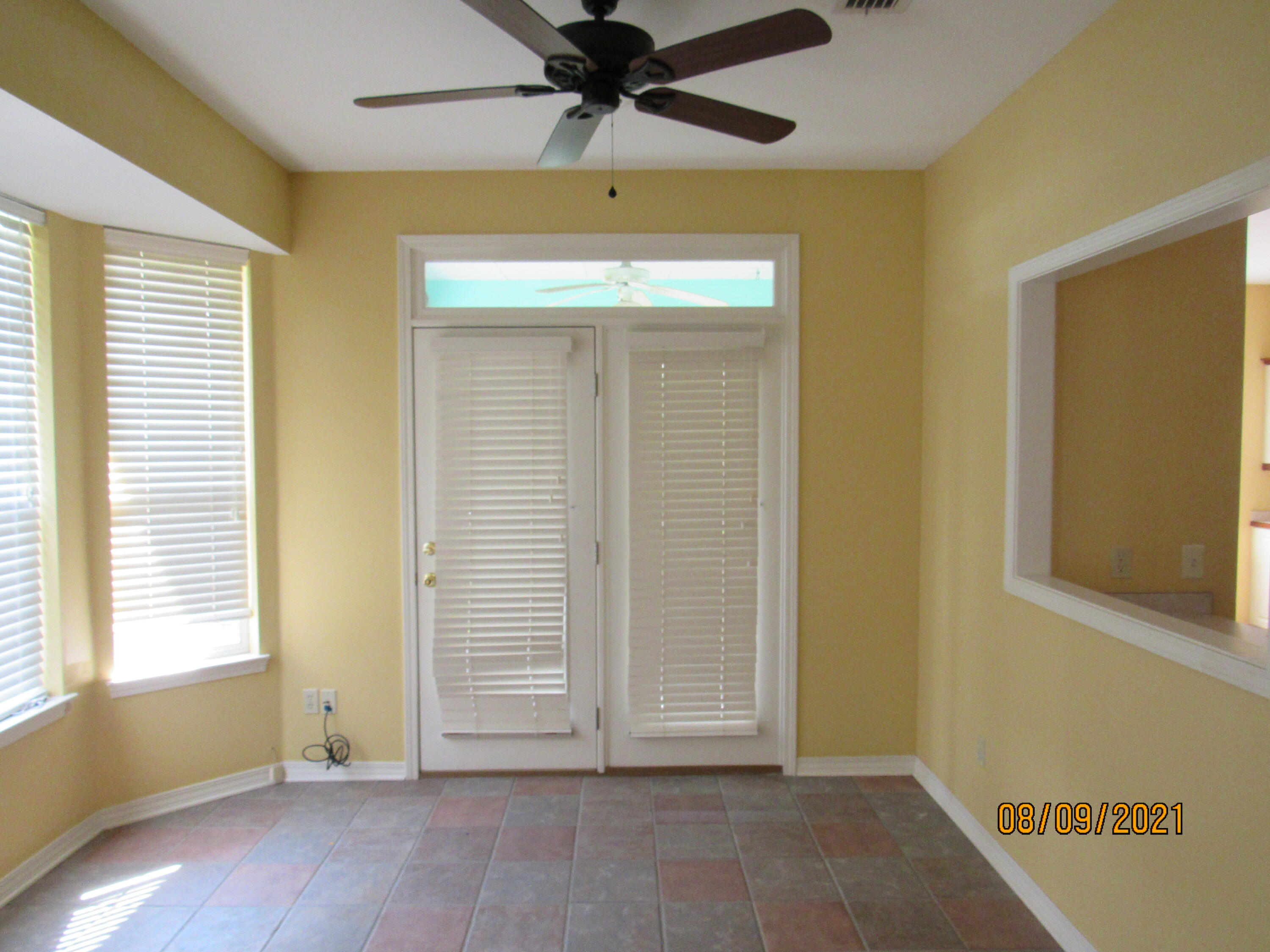 BAY GROVE - Residential Lease