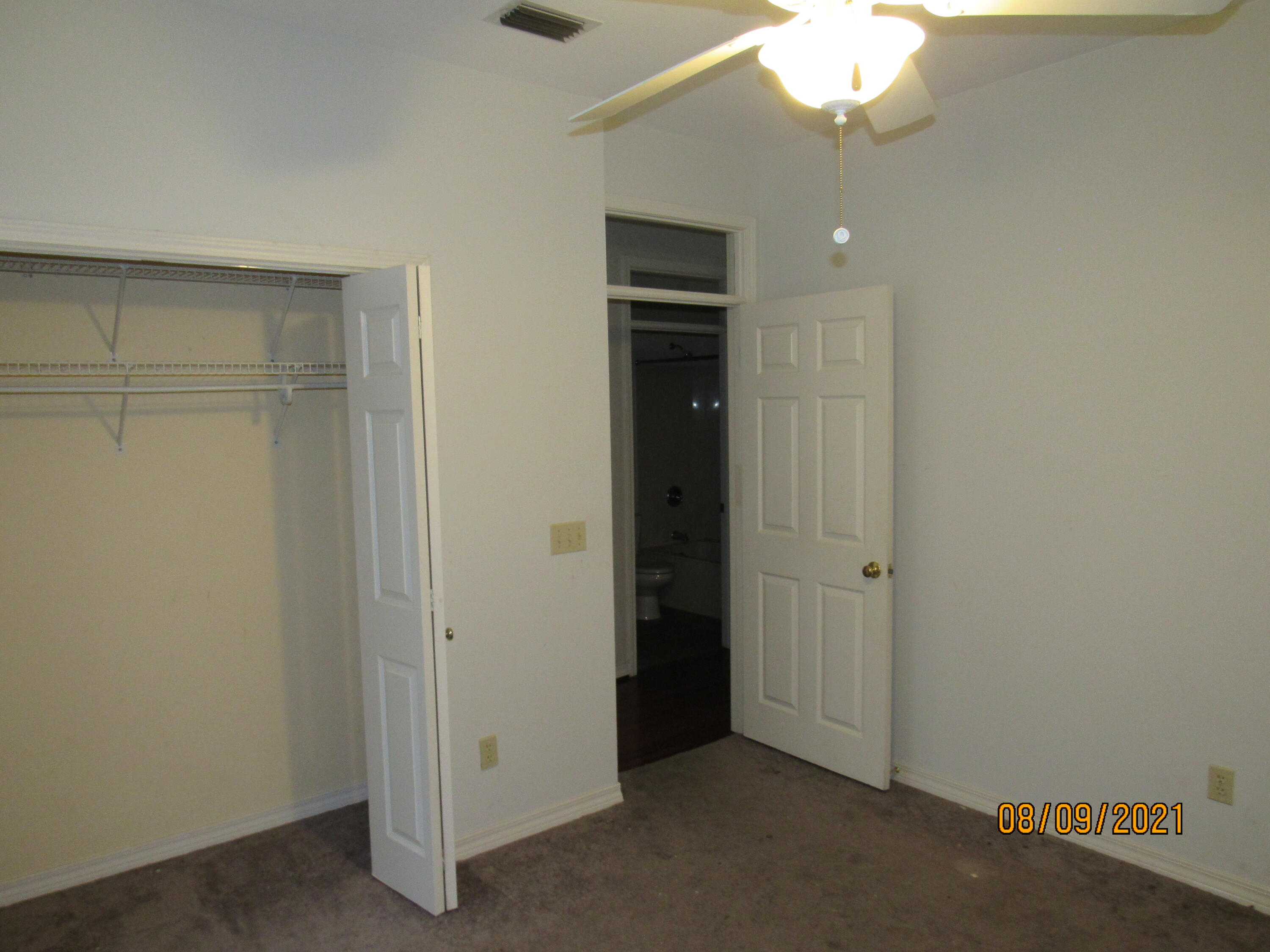BAY GROVE - Residential Lease