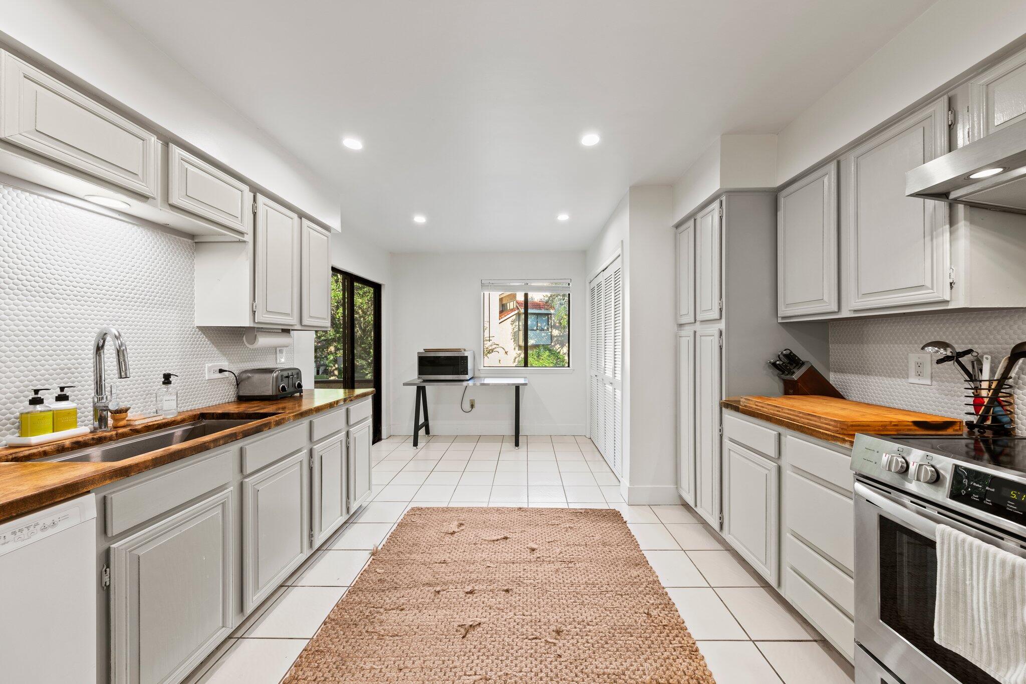 MARINA COVE VILLAGE PHASE 3,  UNIT 54 - Residential Lease