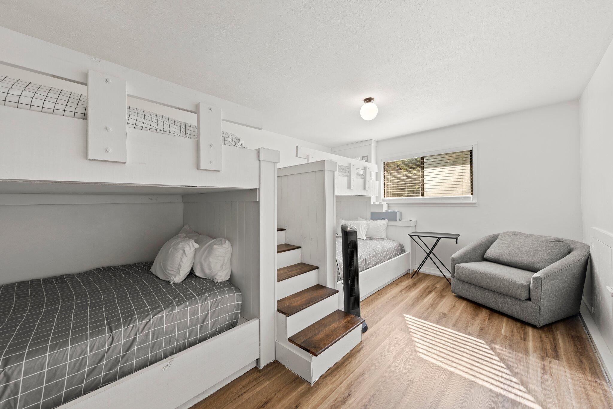 MARINA COVE VILLAGE PHASE 3,  UNIT 54 - Residential Lease