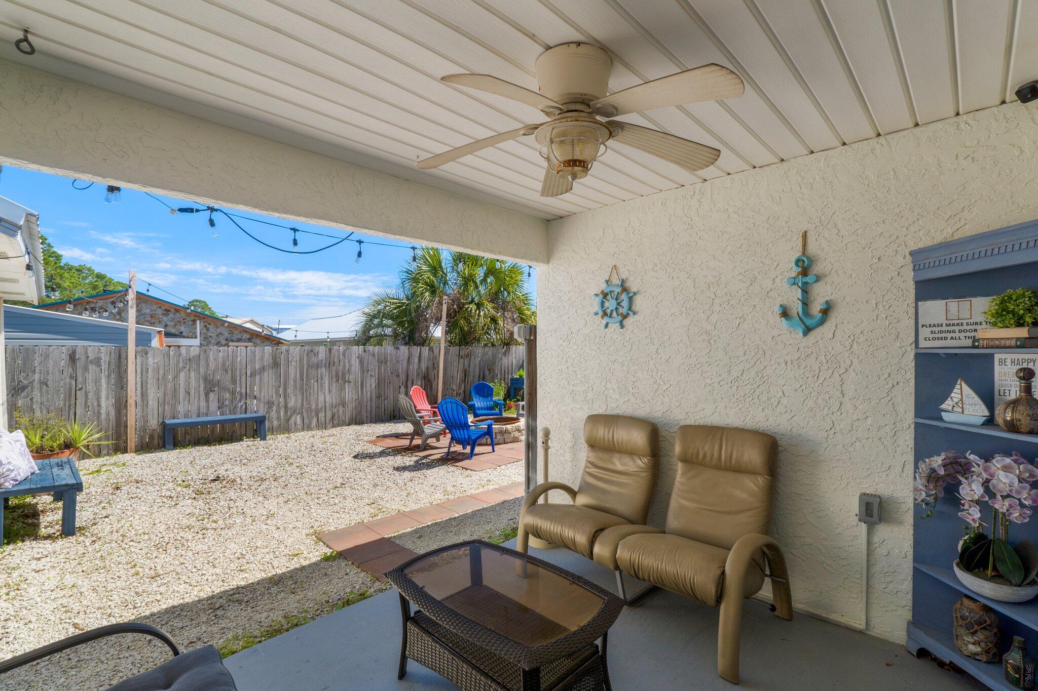 HOLIDAY BEACH - Residential