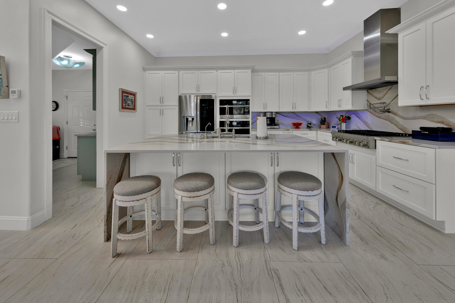 BURNT PINE - Residential