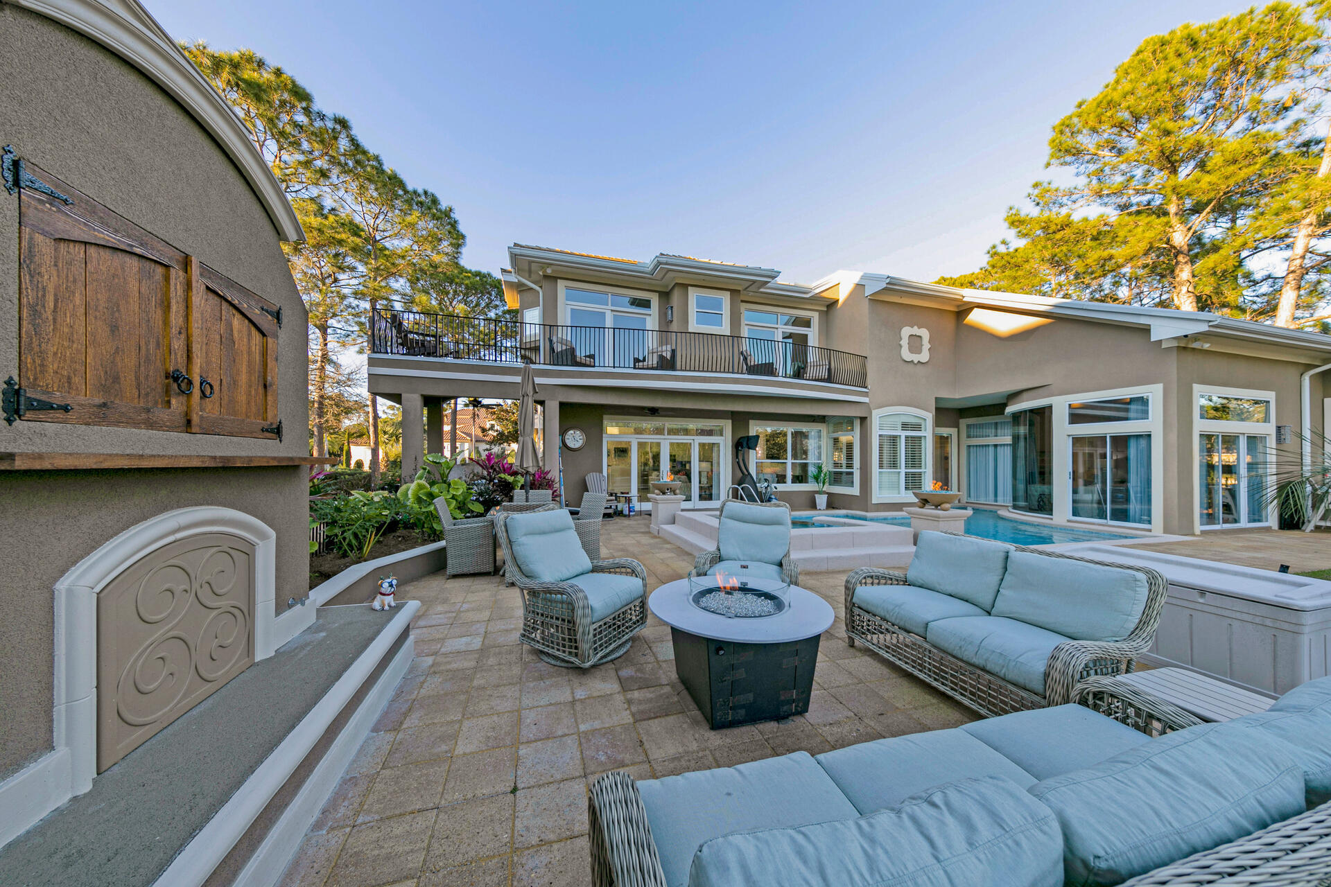 BURNT PINE - Residential