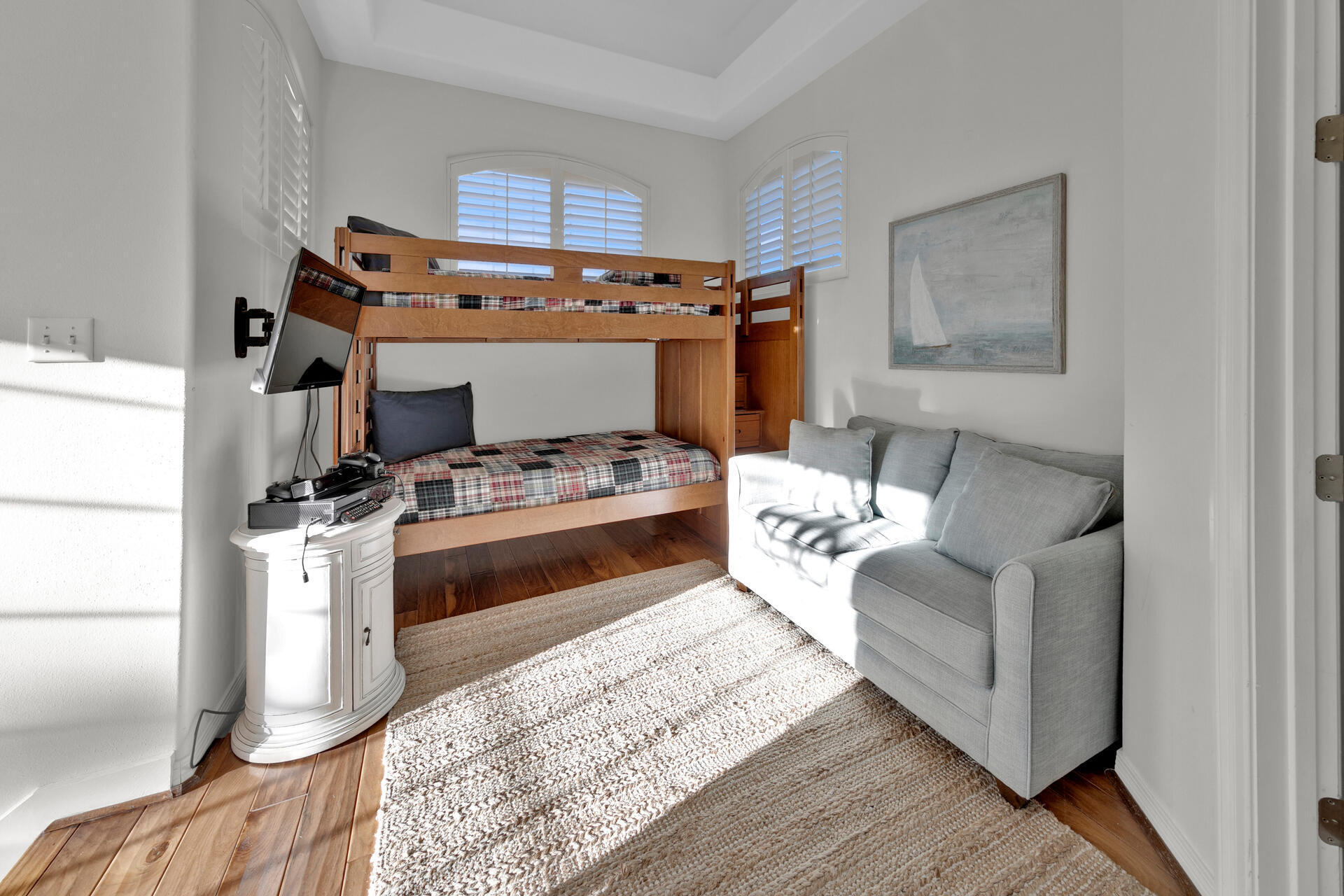 BURNT PINE - Residential