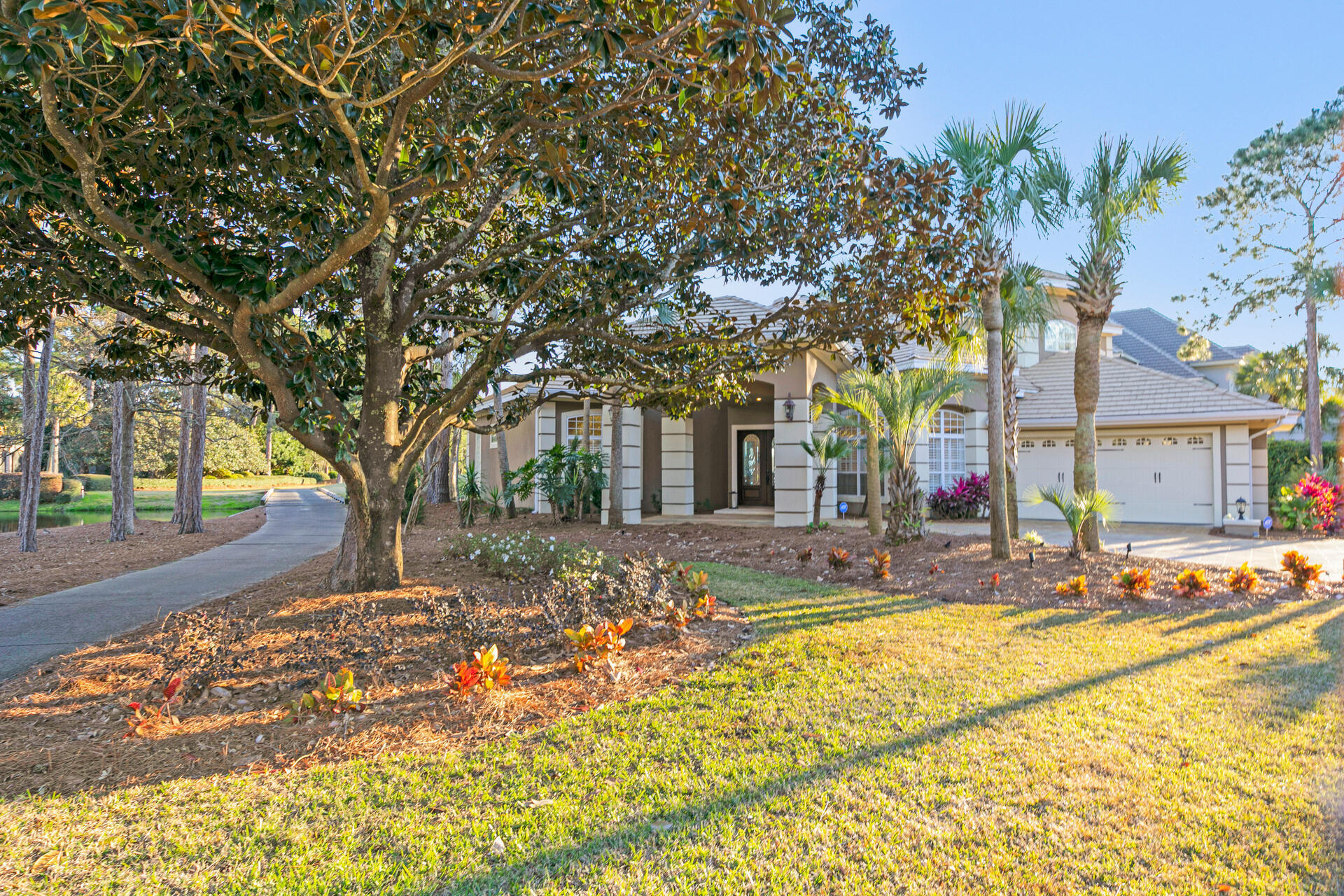 BURNT PINE - Residential