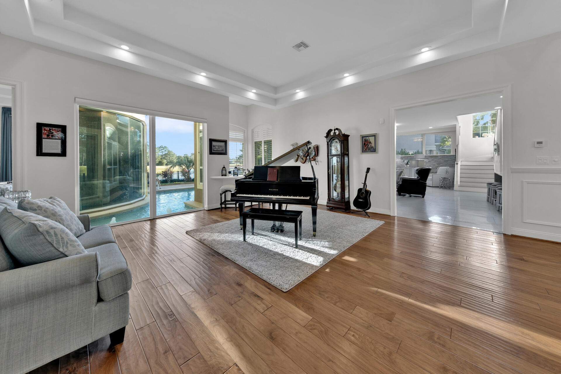 BURNT PINE - Residential