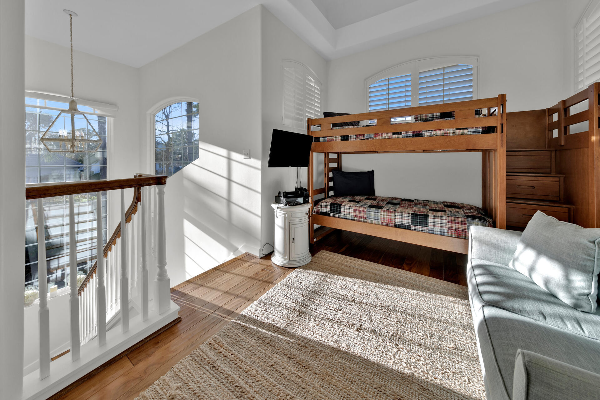 BURNT PINE - Residential
