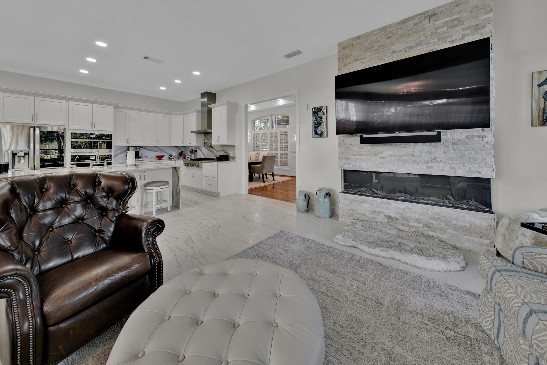 BURNT PINE - Residential
