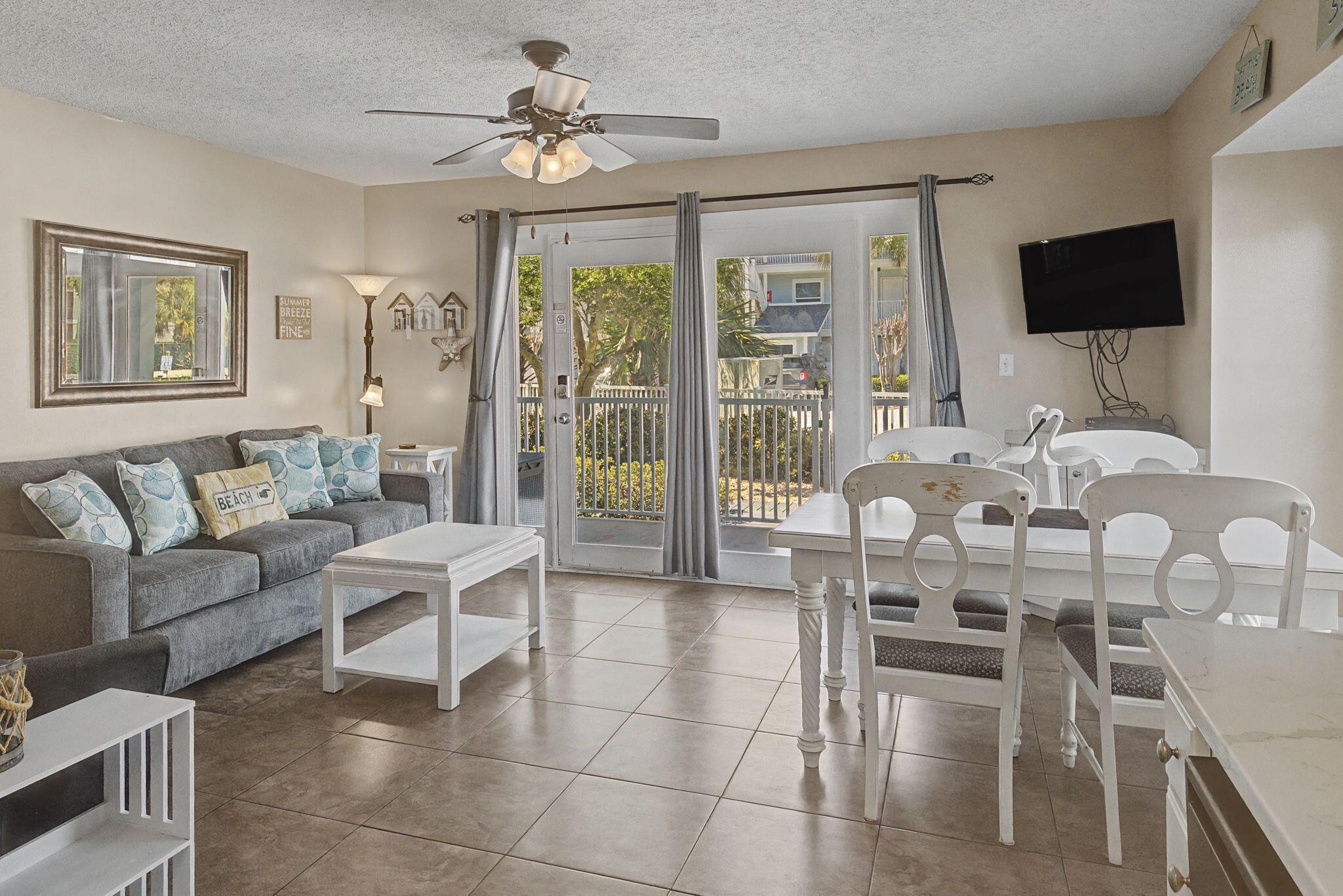 SUMMER BREEZE CONDO - Residential