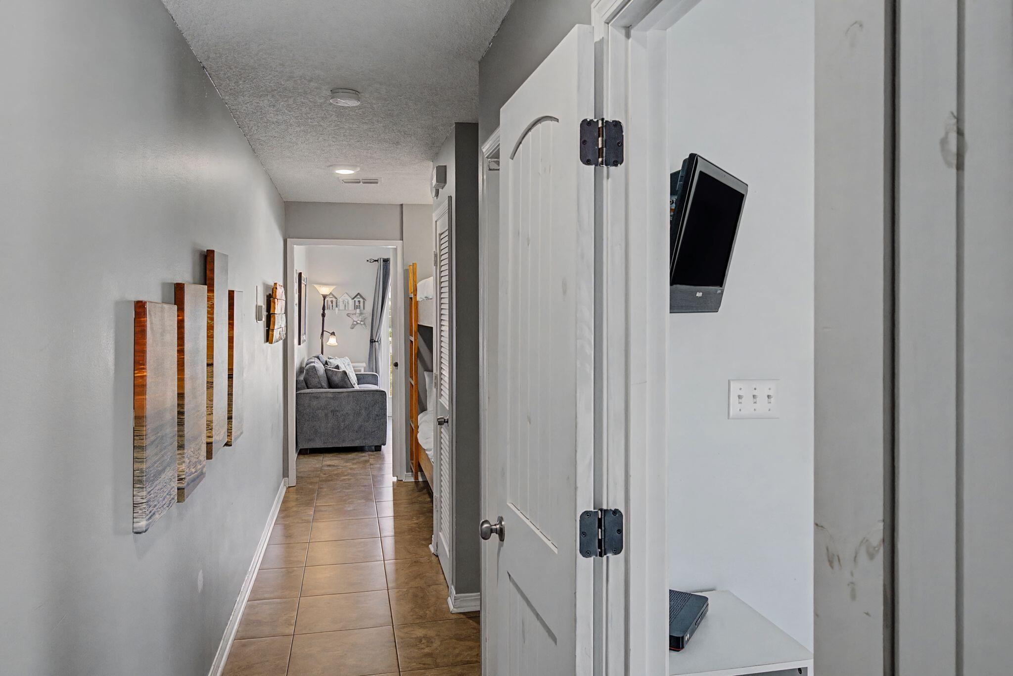 SUMMER BREEZE CONDO - Residential