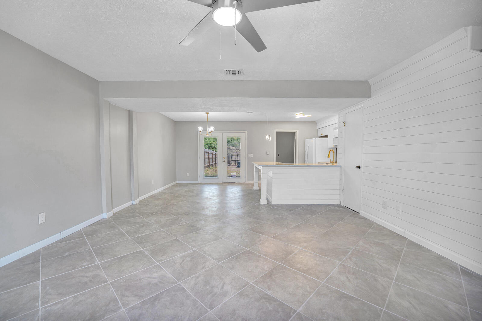 NORTHSIDE ESTATES - Residential Lease