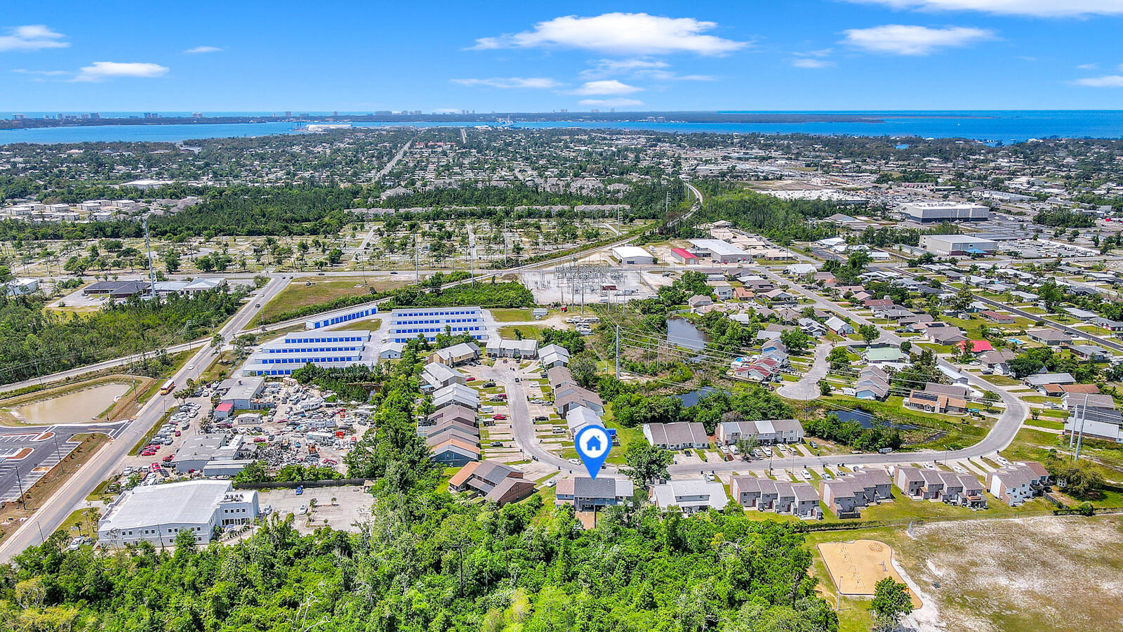NORTHSIDE ESTATES - Residential Lease