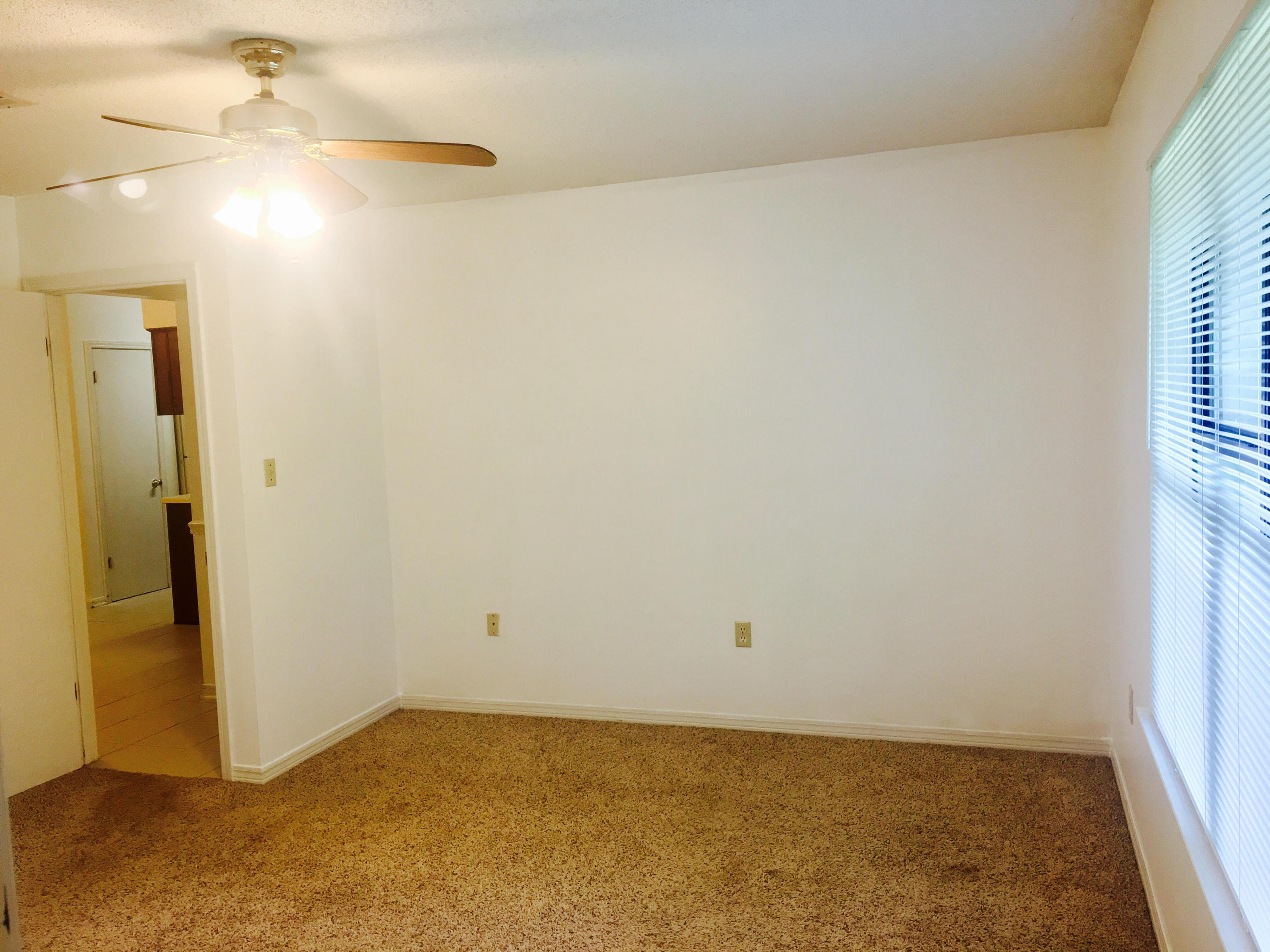 COUNTRYVIEW ESTATES - Residential Lease