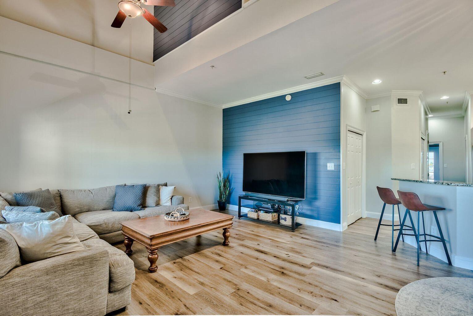 PLAZA THE - Residential Lease