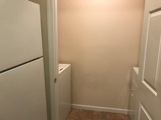 INDIAN LAKE - Residential Lease