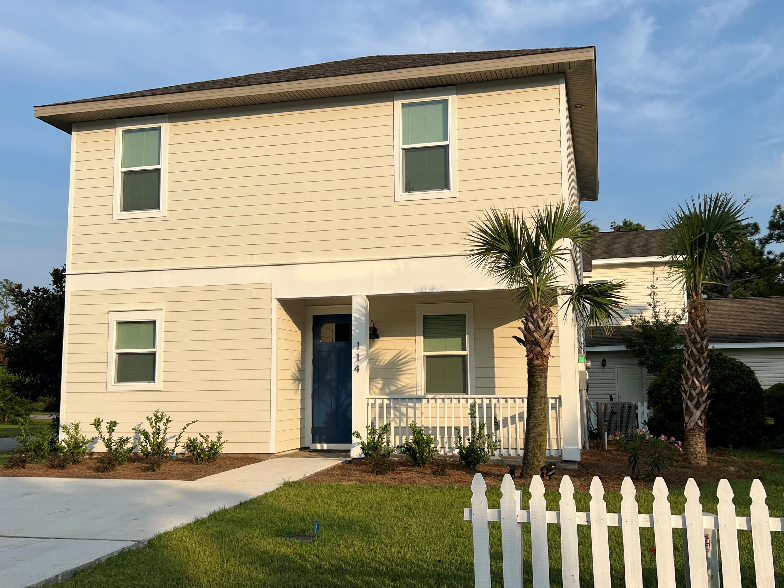 ENCHANTED ESTATES - Residential Lease