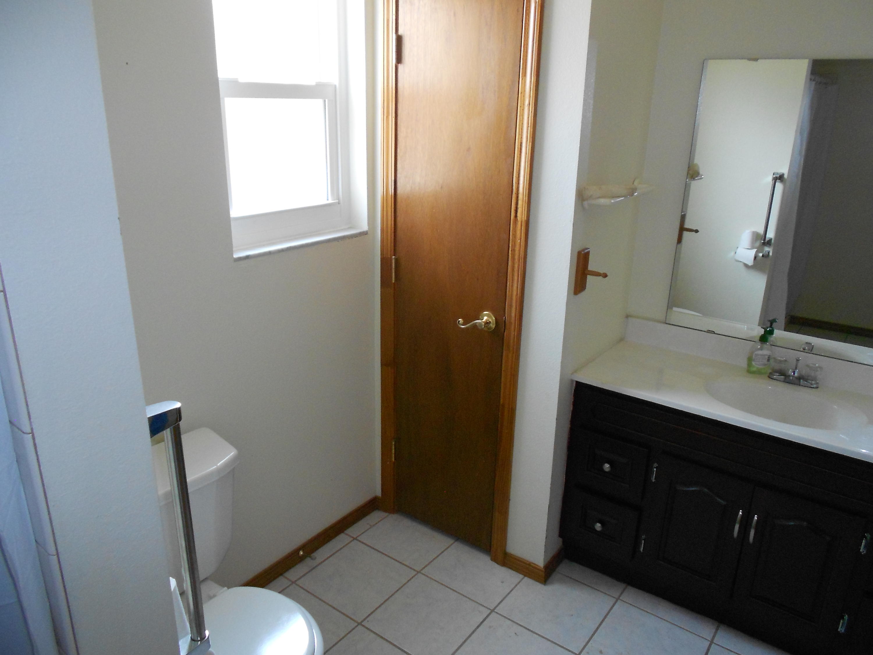 MARINERS COVE - Residential Lease