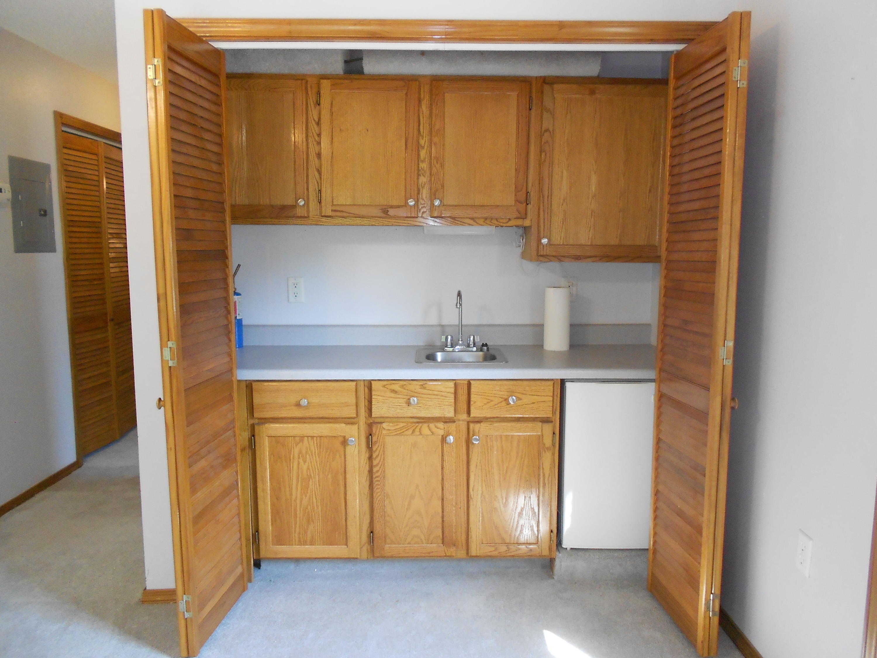 MARINERS COVE - Residential Lease