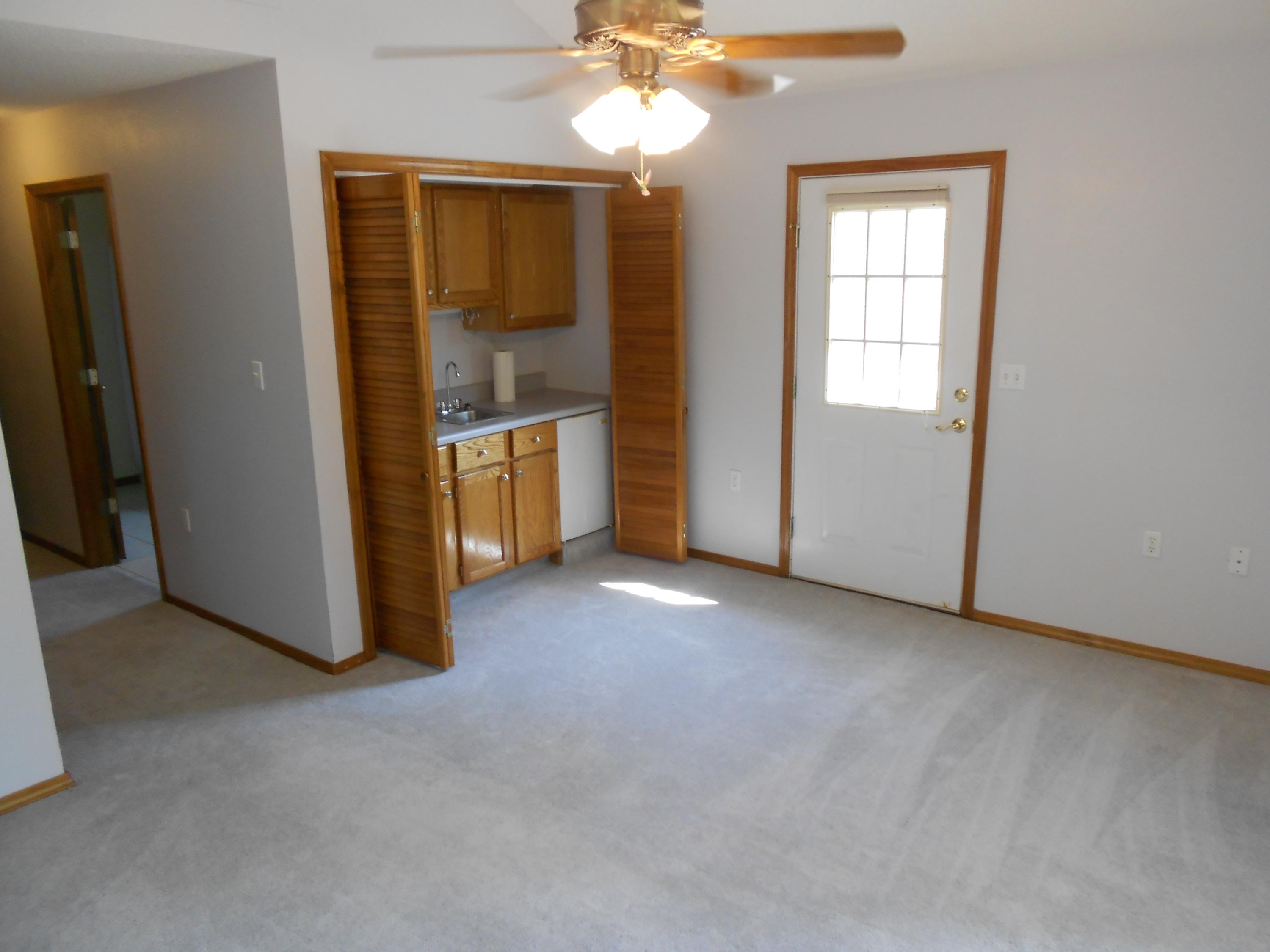 MARINERS COVE - Residential Lease