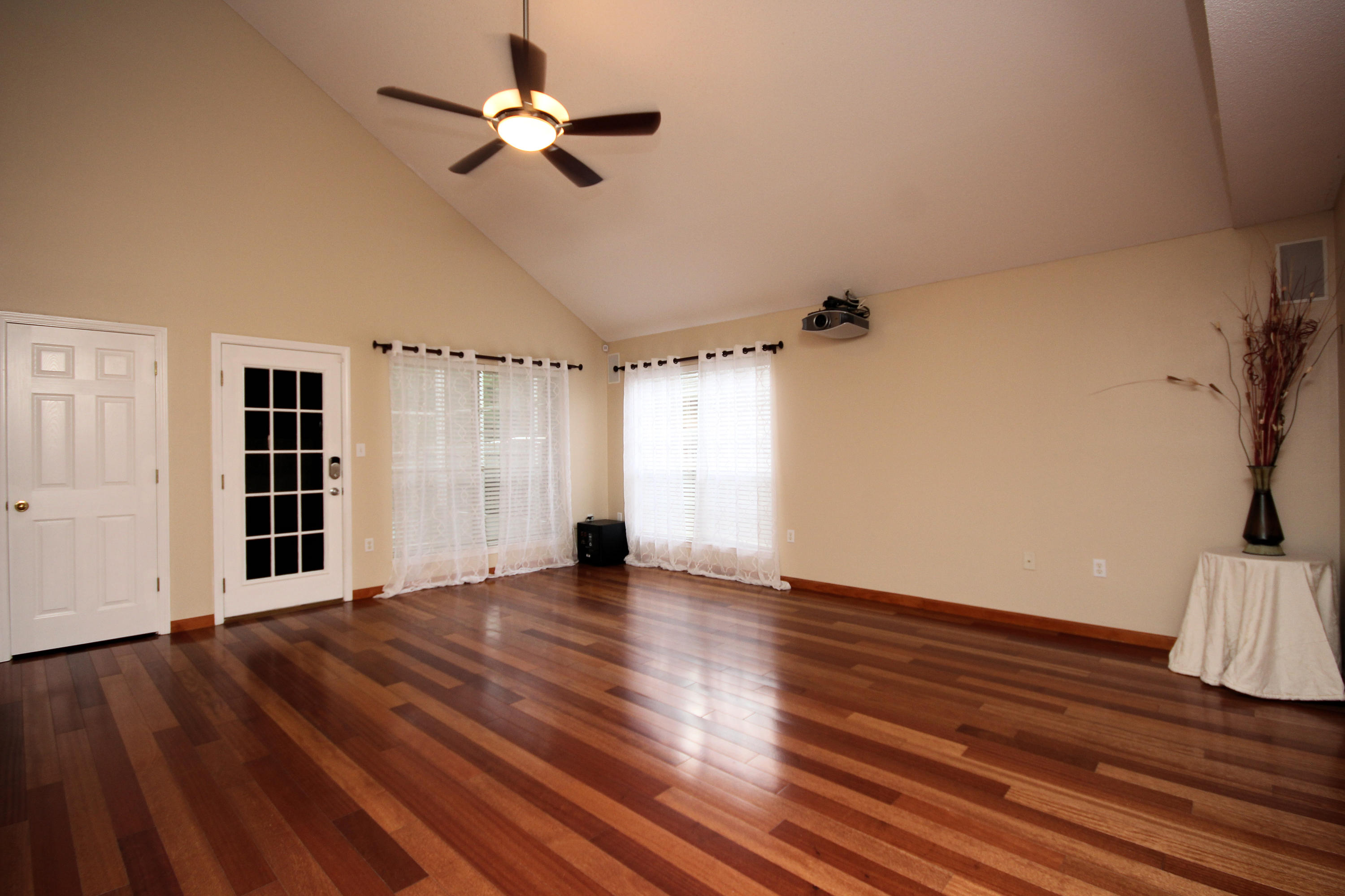 EMERALD VILLAGE S/D - Residential