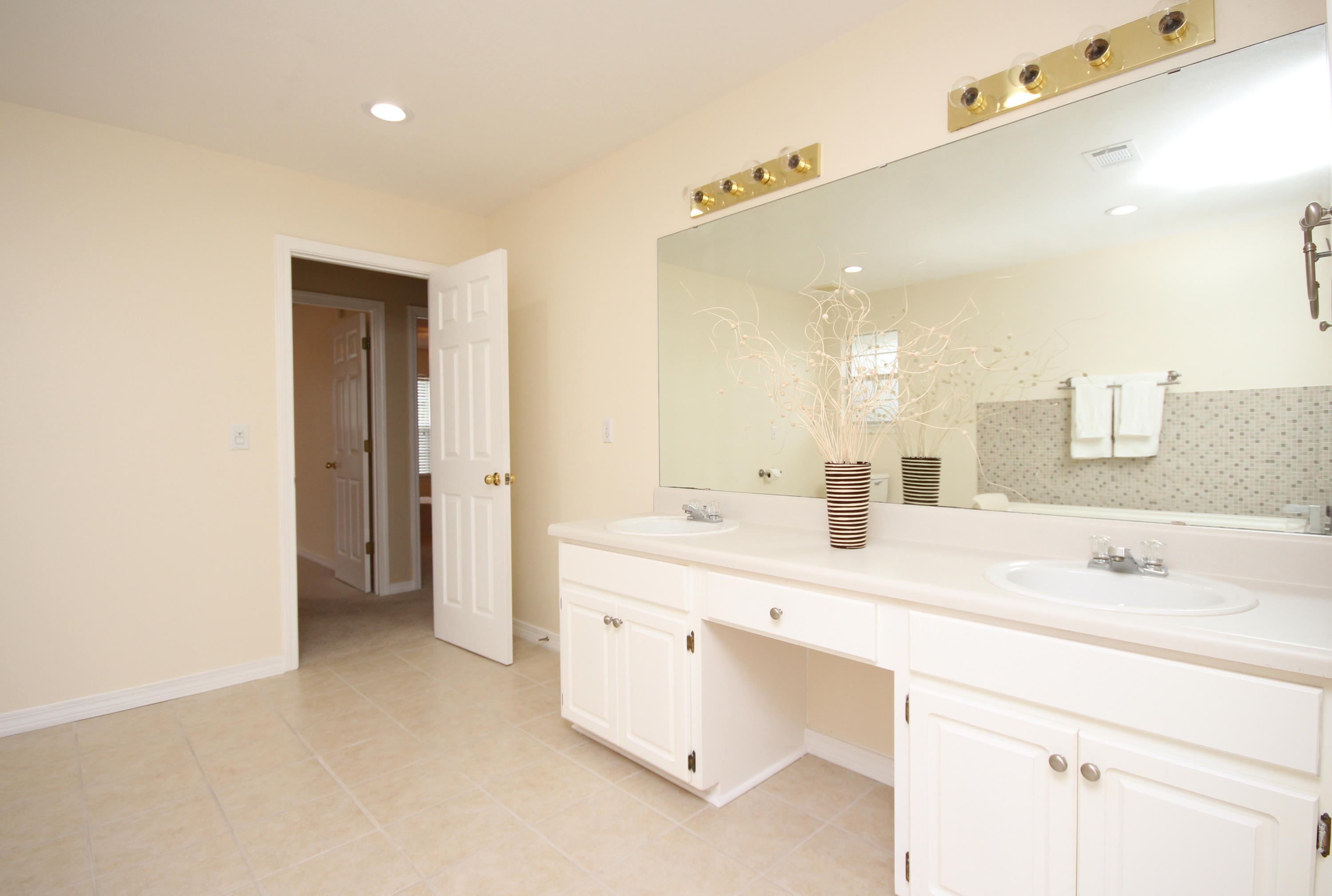 EMERALD VILLAGE S/D - Residential