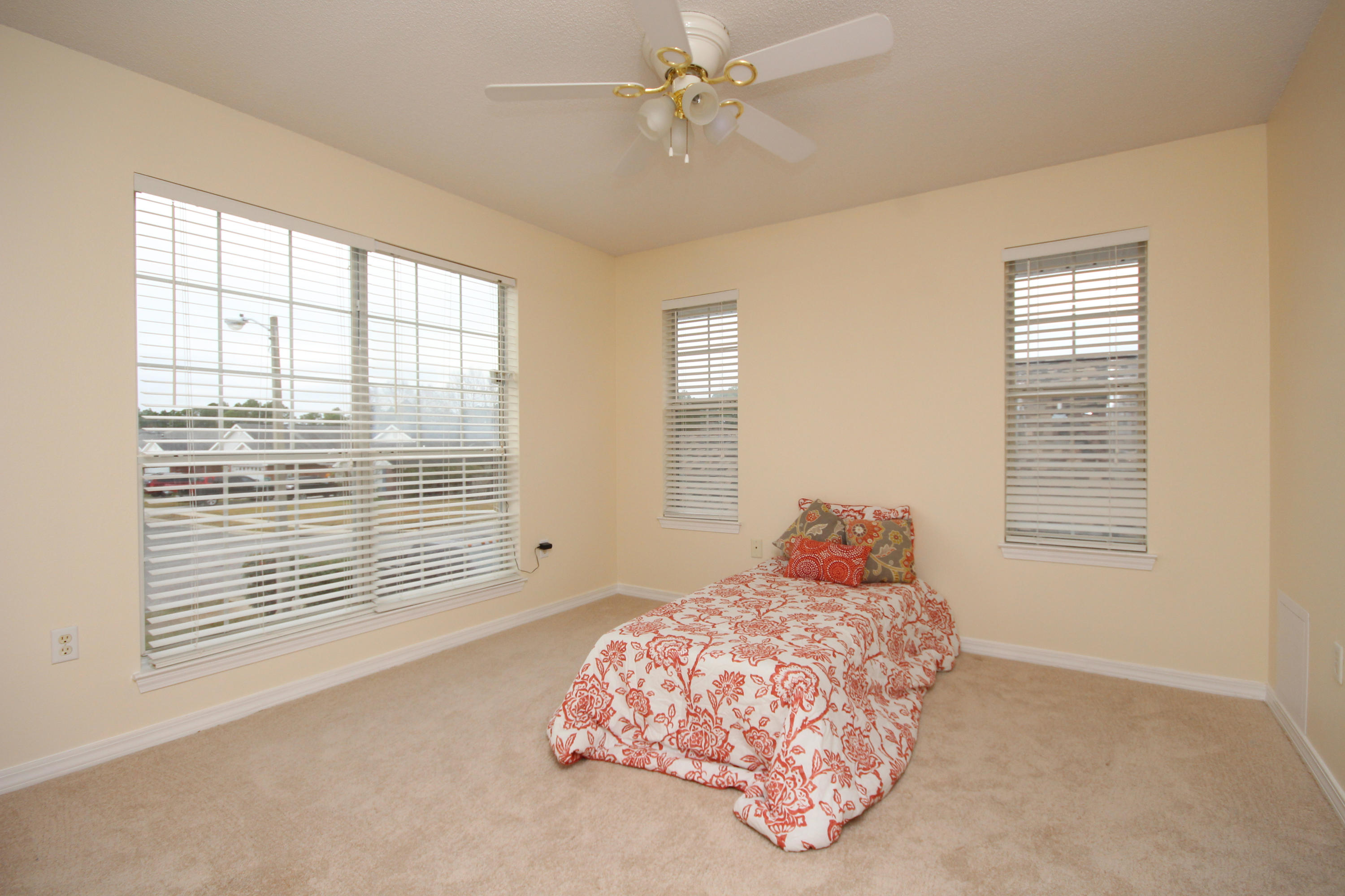 EMERALD VILLAGE S/D - Residential