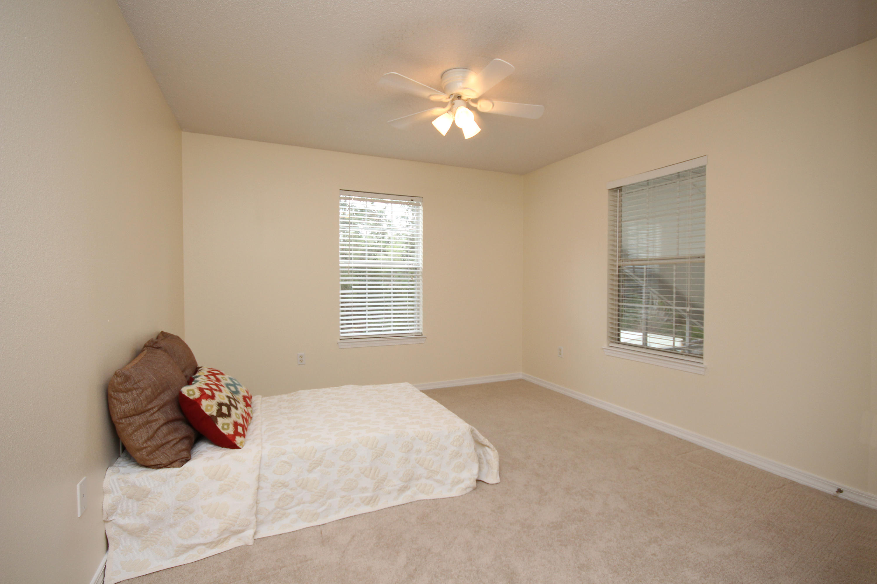EMERALD VILLAGE S/D - Residential