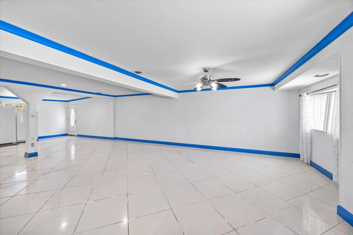 SKY CREST - Residential