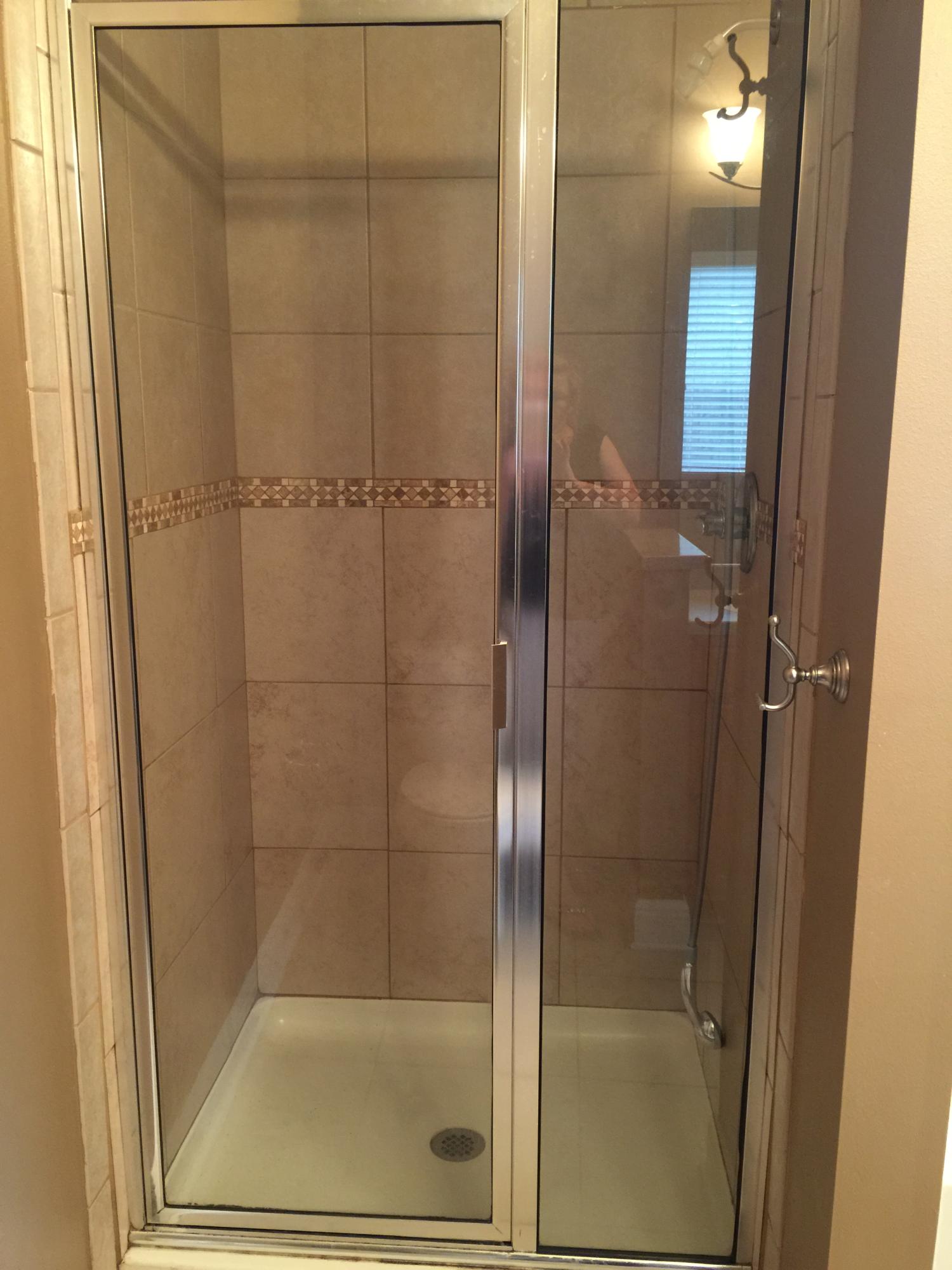 ROLLING RIDGE S/D - Residential Lease