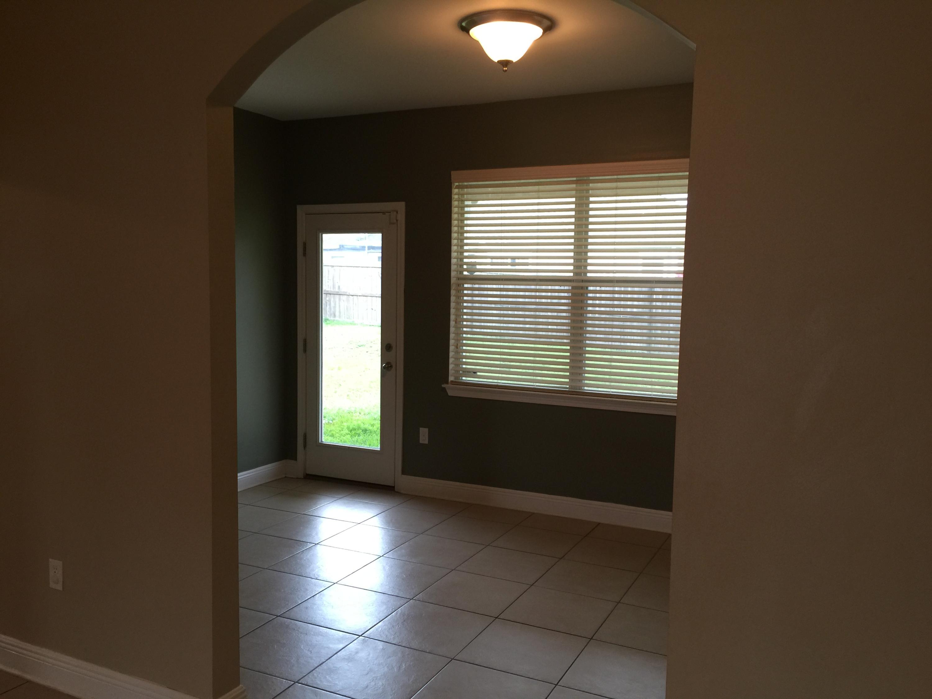 ROLLING RIDGE S/D - Residential Lease