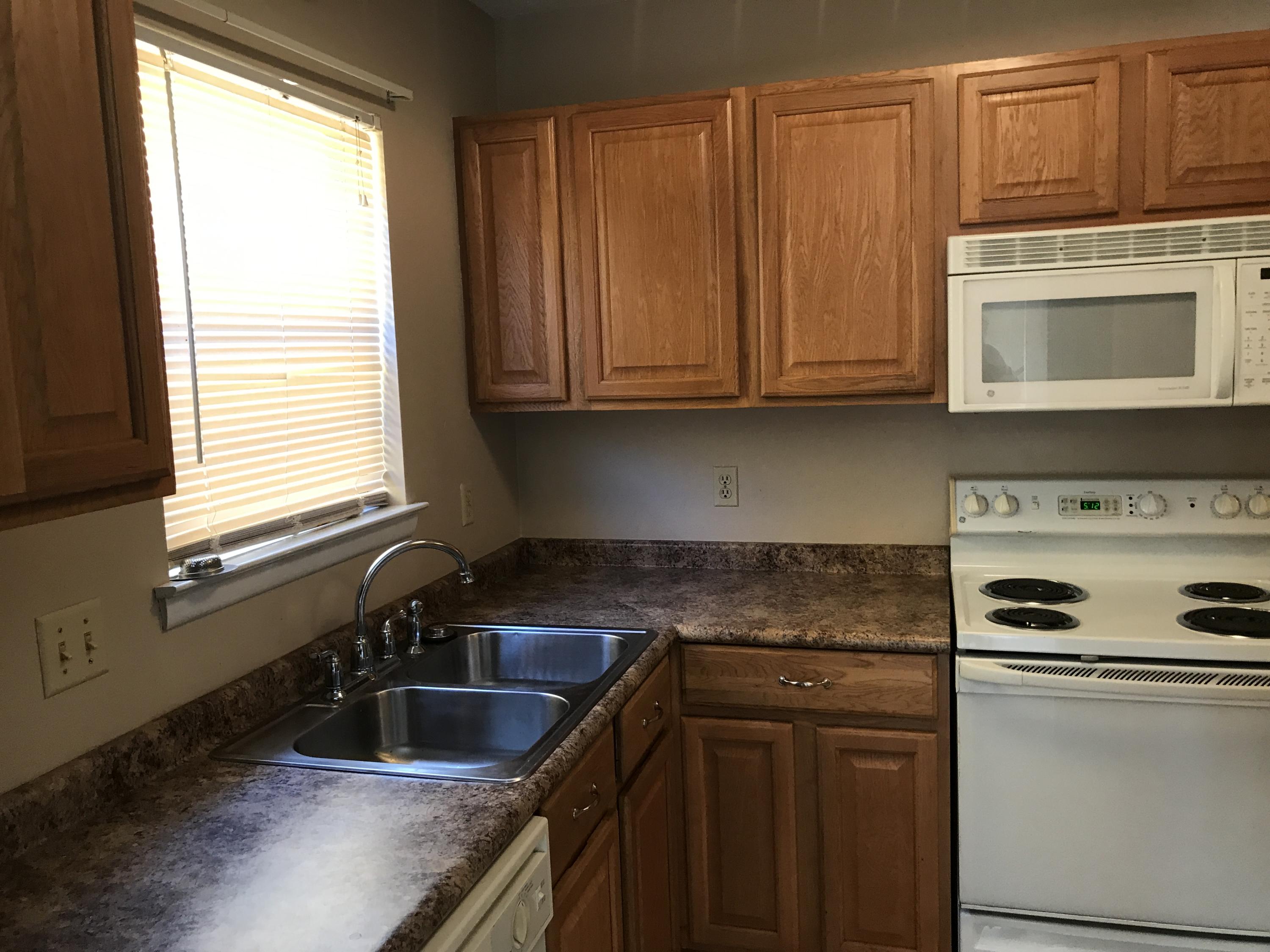 PORT DIXIE - Residential Lease
