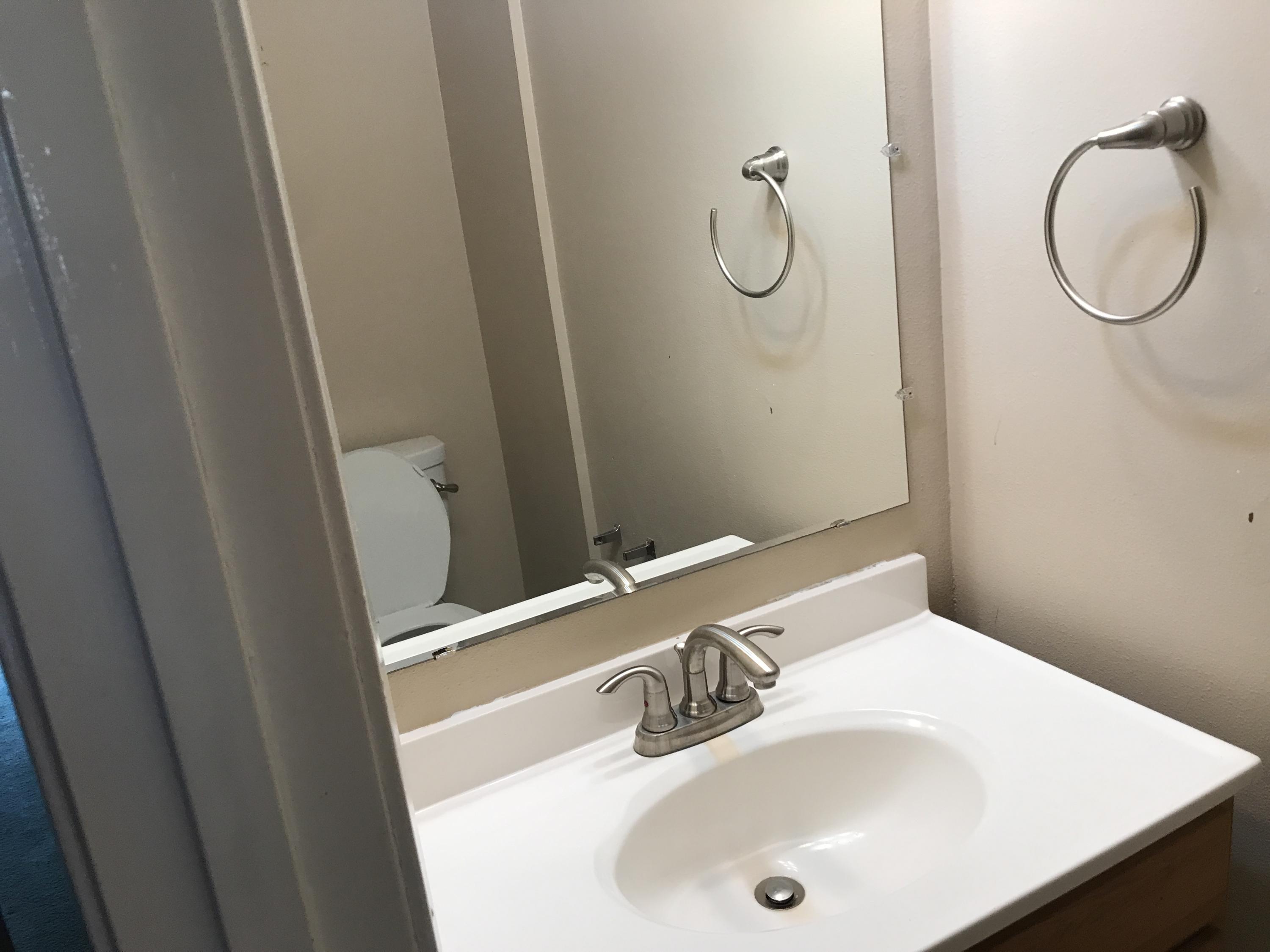 PORT DIXIE - Residential Lease