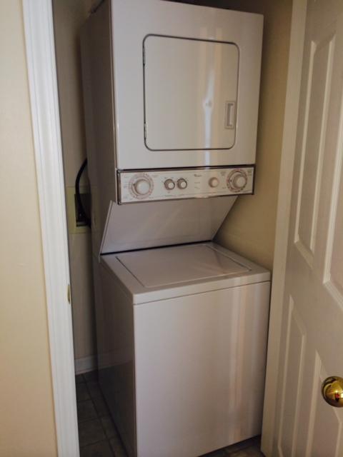 ROLLING PINES - Residential Lease