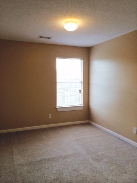 ROLLING PINES - Residential Lease