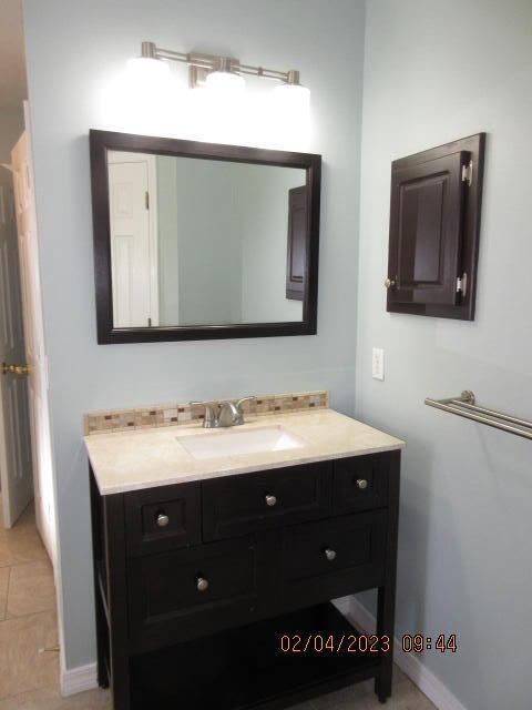 RIVERCHASE S/D PH 3 - Residential Lease