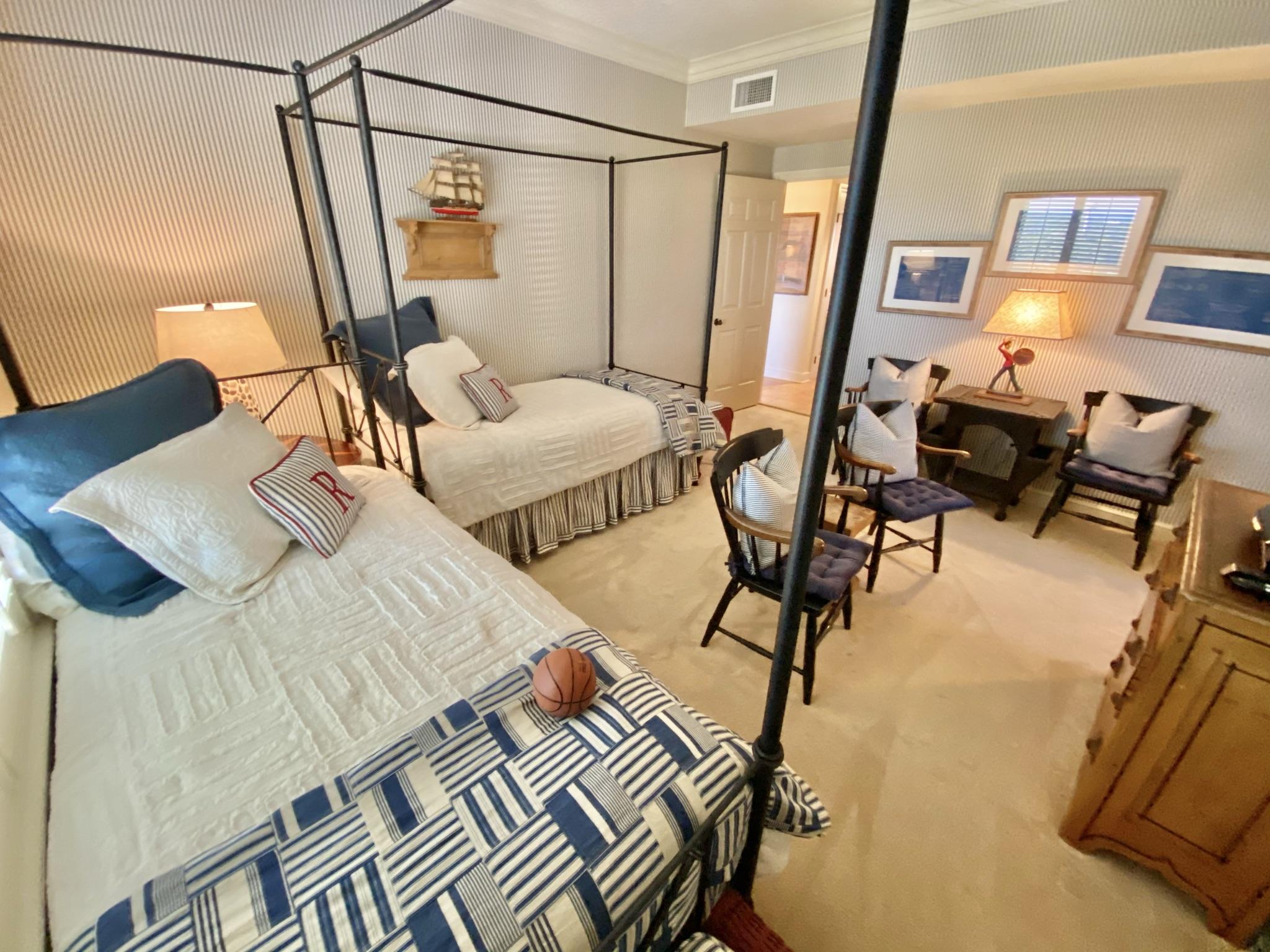 SOUTHWINDS III - Residential