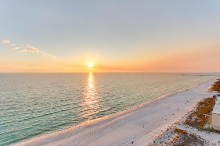 SUNRISE BEACH - Residential