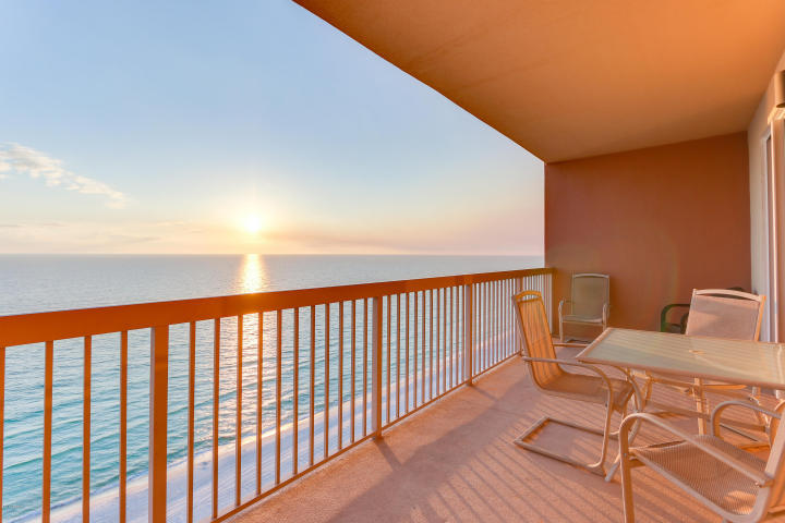 SUNRISE BEACH - Residential