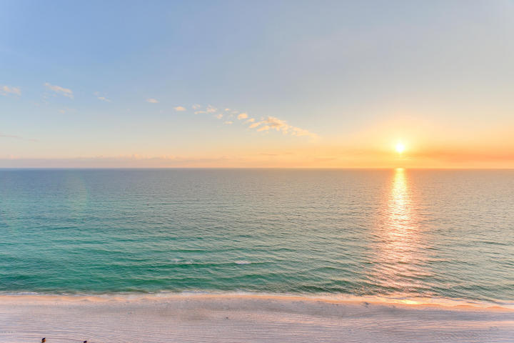 SUNRISE BEACH - Residential