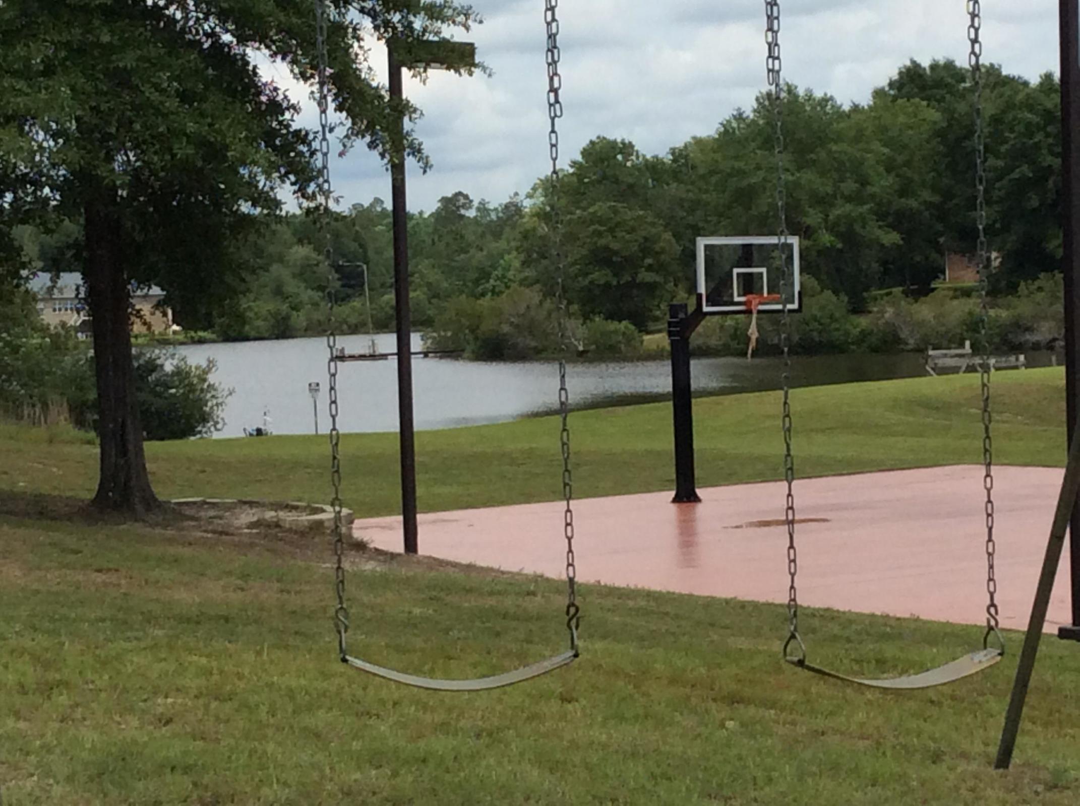 LAKE ARTHUR ESTATES - Land
