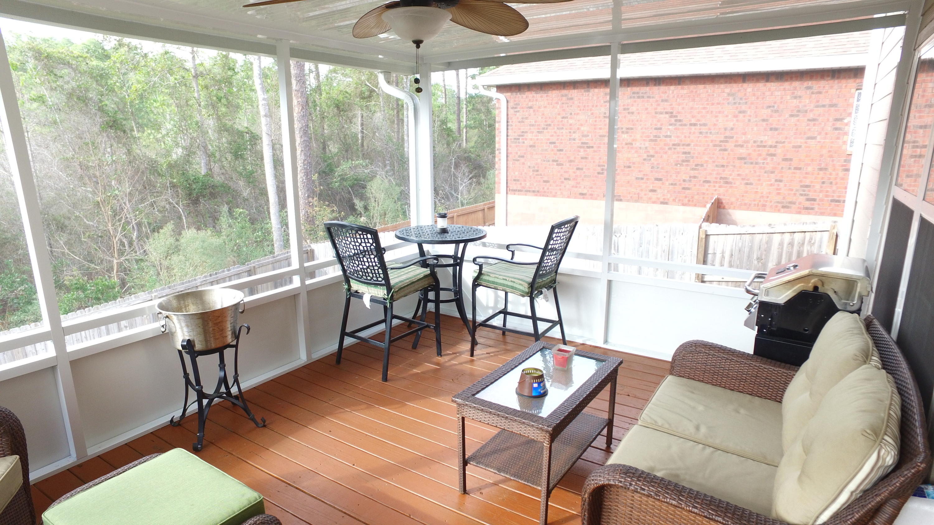 DUGGAN POND ESTATES - Residential Lease