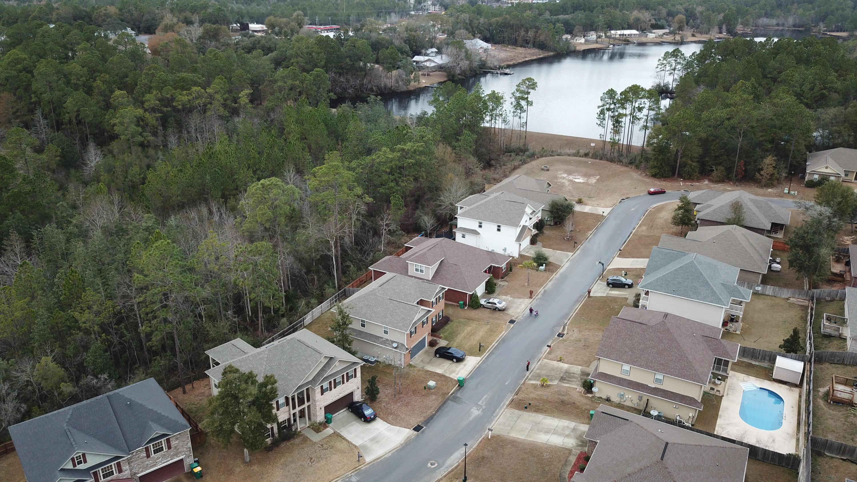 DUGGAN POND ESTATES - Residential Lease