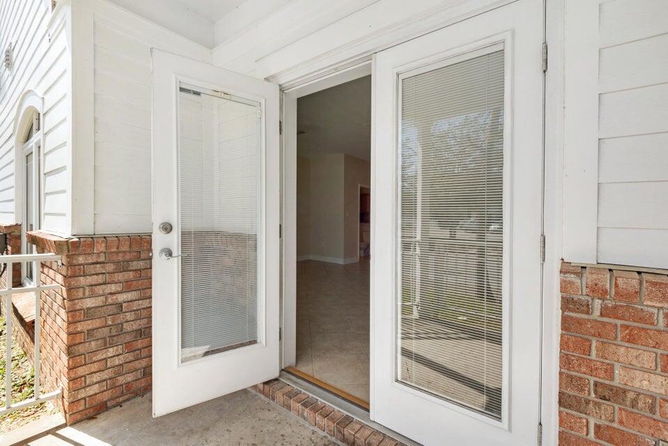 SHELL PARK CONDO - Residential Lease