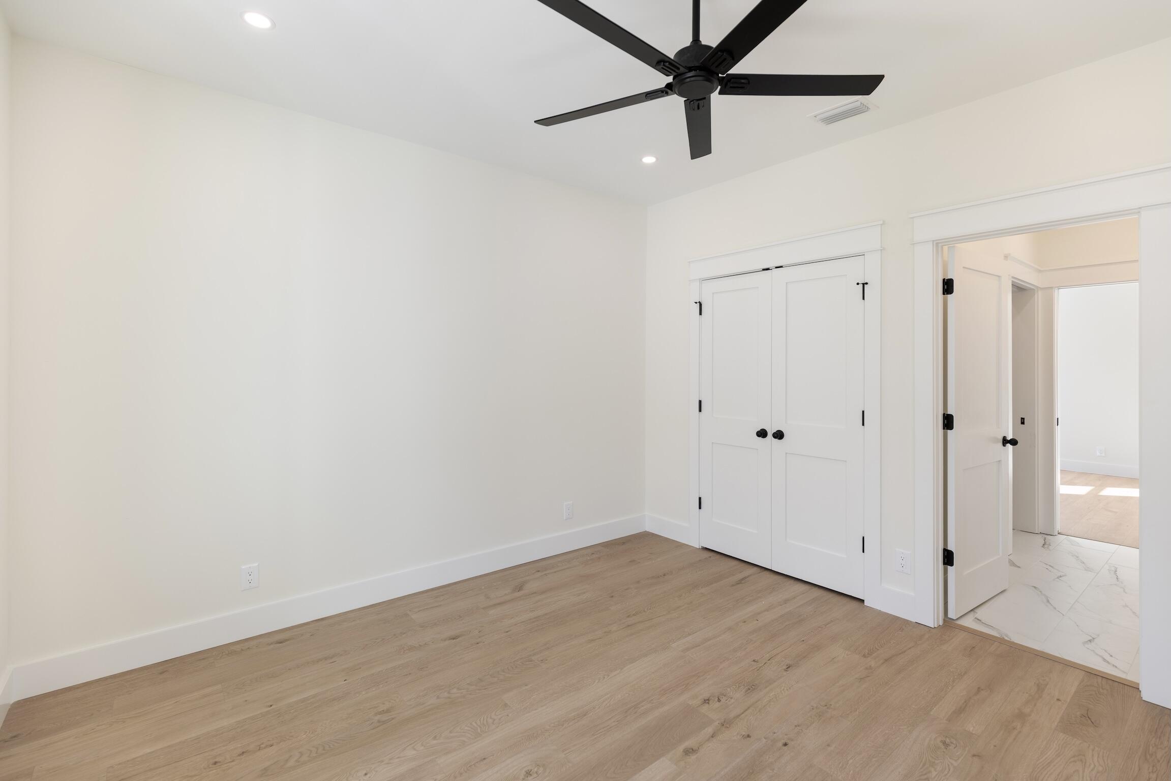 LAGRANGE LANDING - Residential