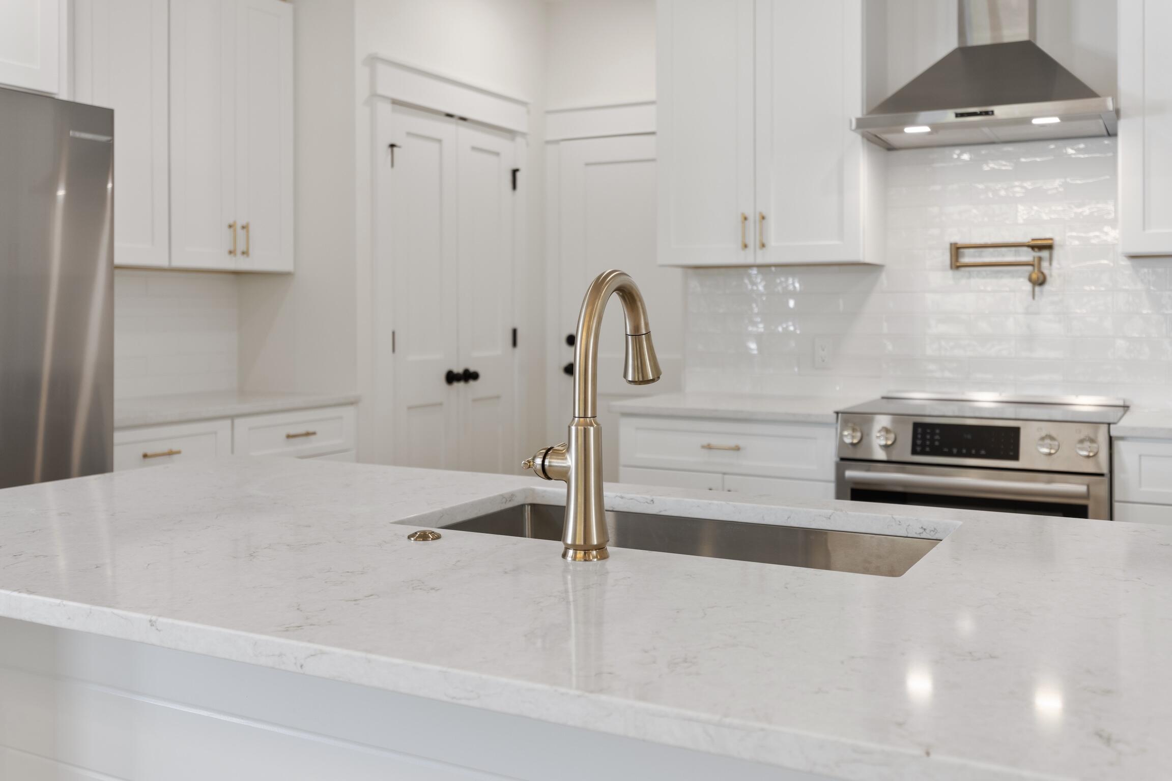 LAGRANGE LANDING - Residential
