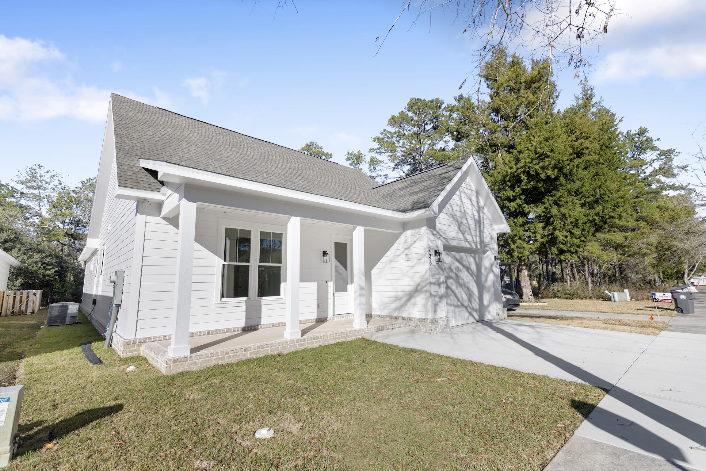 LAGRANGE LANDING - Residential